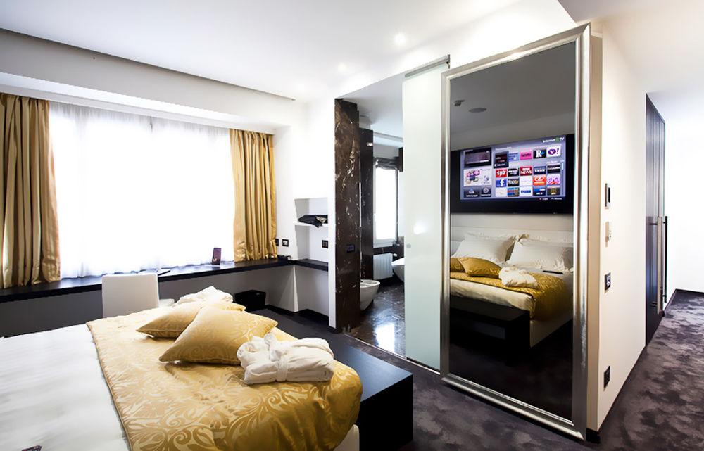 Style Hotel Milan Exterior photo