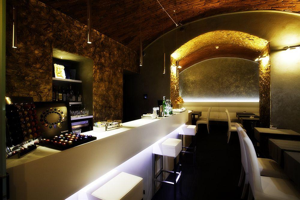 Style Hotel Milan Exterior photo