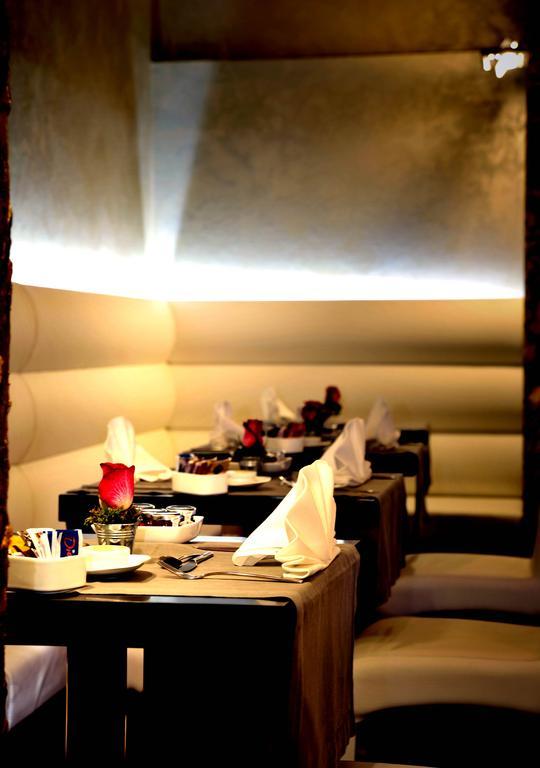 Style Hotel Milan Exterior photo